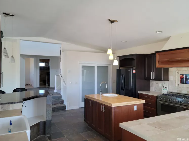 1297 Deerlodge, Reno, Nevada 89508, 5 Bedrooms Bedrooms, ,4 BathroomsBathrooms,Residential,Residential,Deerlodge,220016781
