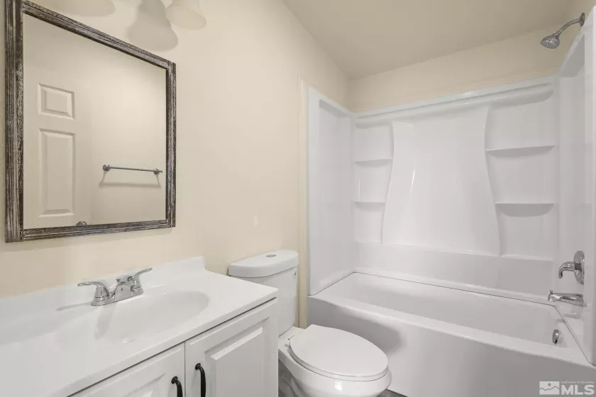 5650 Peek, Silver Springs, Nevada 89429, 4 Bedrooms Bedrooms, ,2 BathroomsBathrooms,Residential,Residential,Peek,230012725
