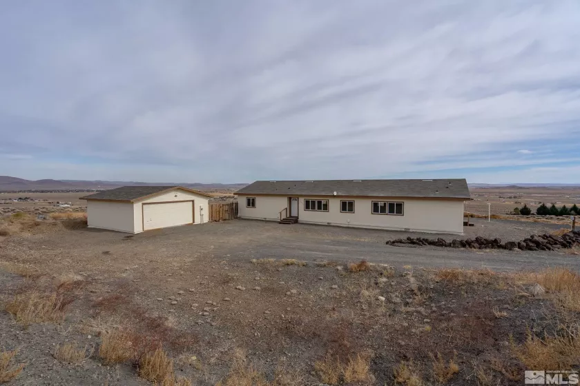 5650 Peek, Silver Springs, Nevada 89429, 4 Bedrooms Bedrooms, ,2 BathroomsBathrooms,Residential,Residential,Peek,230012725