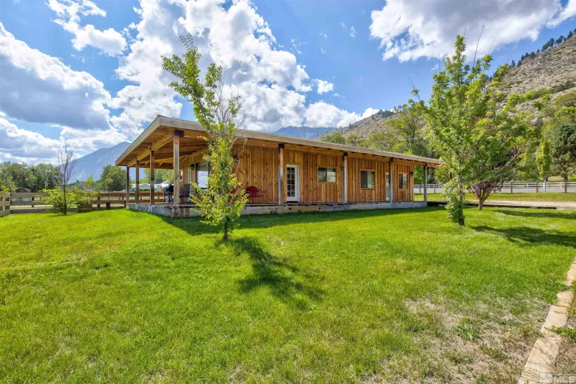 1461 Foothill, Gardnerville, Nevada 89460, 2 Bedrooms Bedrooms, ,2 BathroomsBathrooms,Residential,Residential,Foothill,230011772