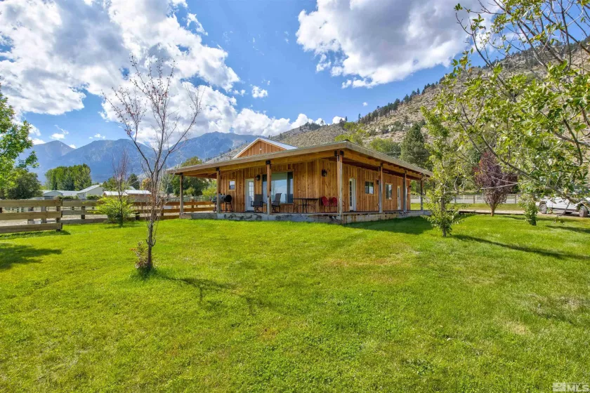 1461 Foothill, Gardnerville, Nevada 89460, 2 Bedrooms Bedrooms, ,2 BathroomsBathrooms,Residential,Residential,Foothill,230011772