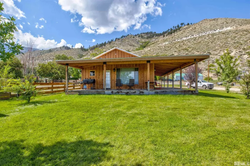 1461 Foothill, Gardnerville, Nevada 89460, 2 Bedrooms Bedrooms, ,2 BathroomsBathrooms,Residential,Residential,Foothill,230011772