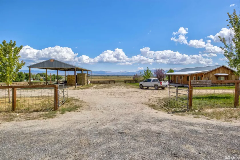 1461 Foothill, Gardnerville, Nevada 89460, 2 Bedrooms Bedrooms, ,2 BathroomsBathrooms,Residential,Residential,Foothill,230011772