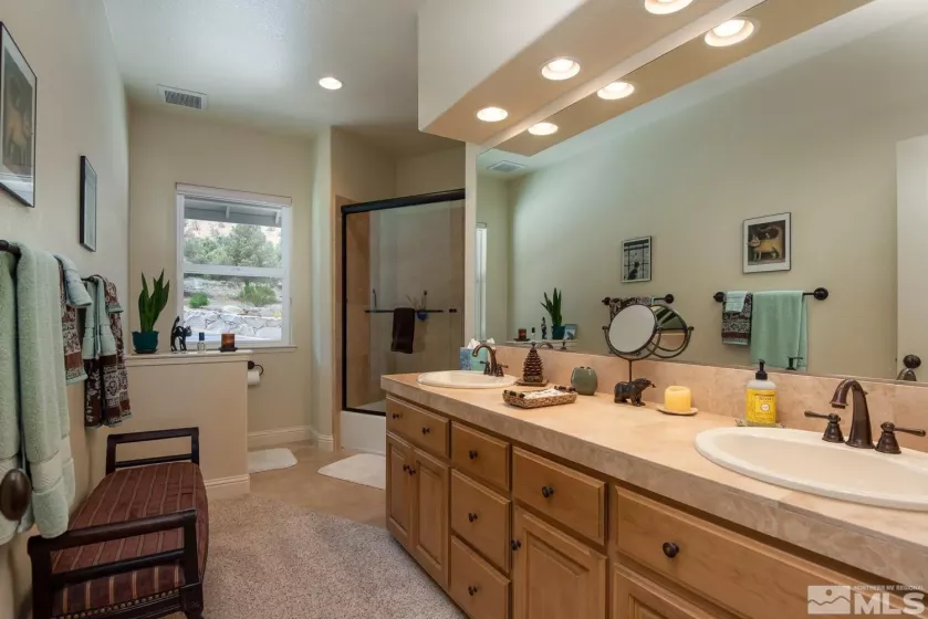 1533 Alba, Gardnerville, Nevada 89410, 4 Bedrooms Bedrooms, ,3 BathroomsBathrooms,Residential,Residential,Alba,230011424