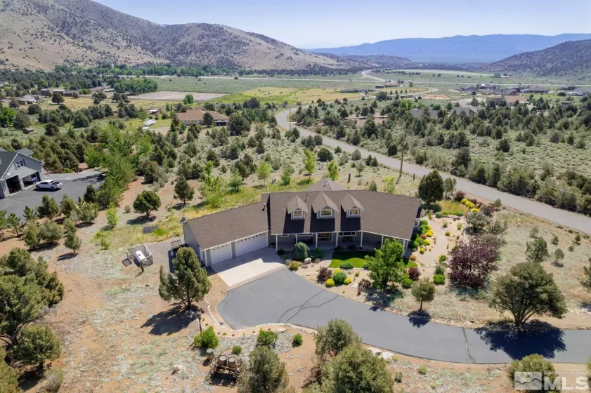 1533 Alba, Gardnerville, Nevada 89410, 4 Bedrooms Bedrooms, ,3 BathroomsBathrooms,Residential,Residential,Alba,230011424