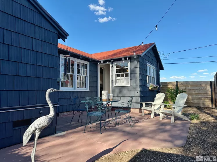 518 Taylor, Reno, Nevada 89502, 2 Bedrooms Bedrooms, ,2 BathroomsBathrooms,Residential,Residential,Taylor,250006206