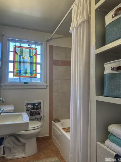 518 Taylor, Reno, Nevada 89502, 2 Bedrooms Bedrooms, ,2 BathroomsBathrooms,Residential,Residential,Taylor,250006206