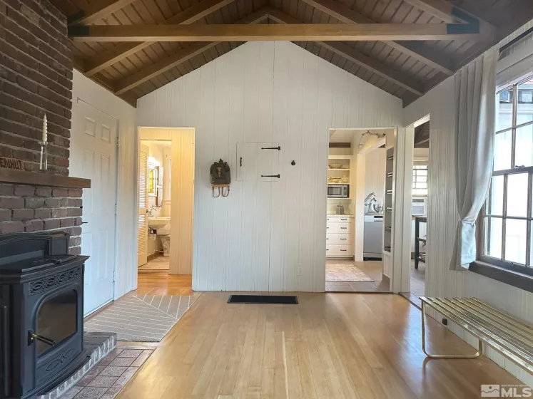 518 Taylor, Reno, Nevada 89502, 2 Bedrooms Bedrooms, ,2 BathroomsBathrooms,Residential,Residential,Taylor,250006206
