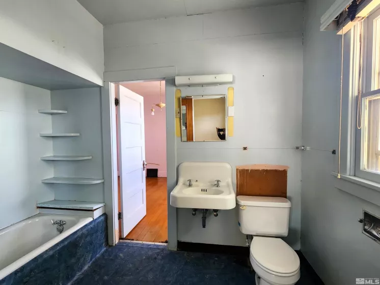 54 4th, Battle Mountain, Nevada 89820, 3 Bedrooms Bedrooms, ,2 BathroomsBathrooms,Residential,Residential,4th,240006008