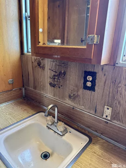 121 South, Tonopah, Nevada 89049, 2 Bedrooms Bedrooms, ,1 BathroomBathrooms,Residential,Residential,South,240007842