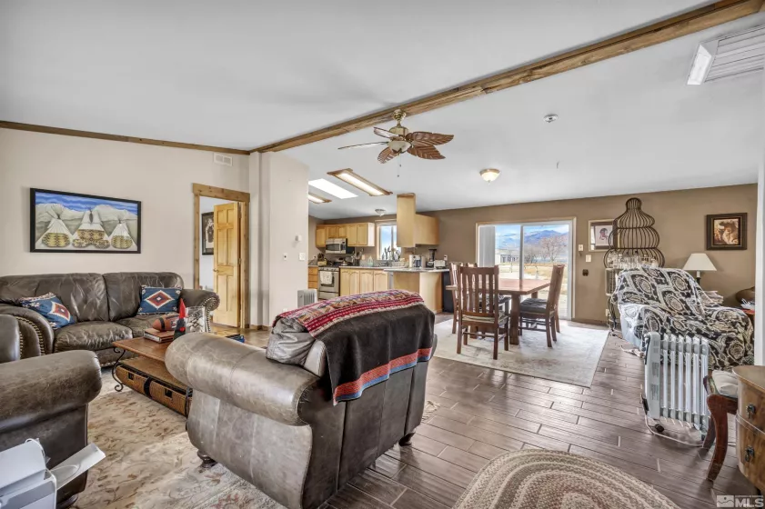 5100 Grey Van, Reno, Nevada 89510, 3 Bedrooms Bedrooms, ,2 BathroomsBathrooms,Residential,Residential,Grey Van,240007566