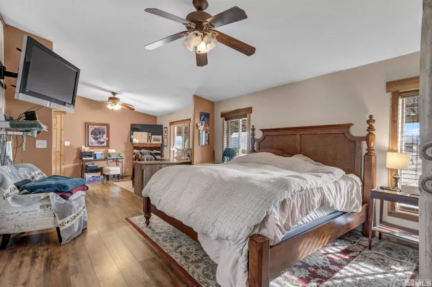 5100 Grey Van, Reno, Nevada 89510, 3 Bedrooms Bedrooms, ,2 BathroomsBathrooms,Residential,Residential,Grey Van,240007566