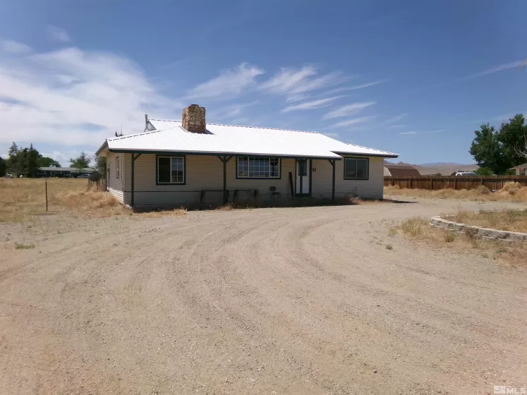 11 Hall, Yerington, Nevada 89447, 3 Bedrooms Bedrooms, ,1 BathroomBathrooms,Residential,Residential,Hall,240007593