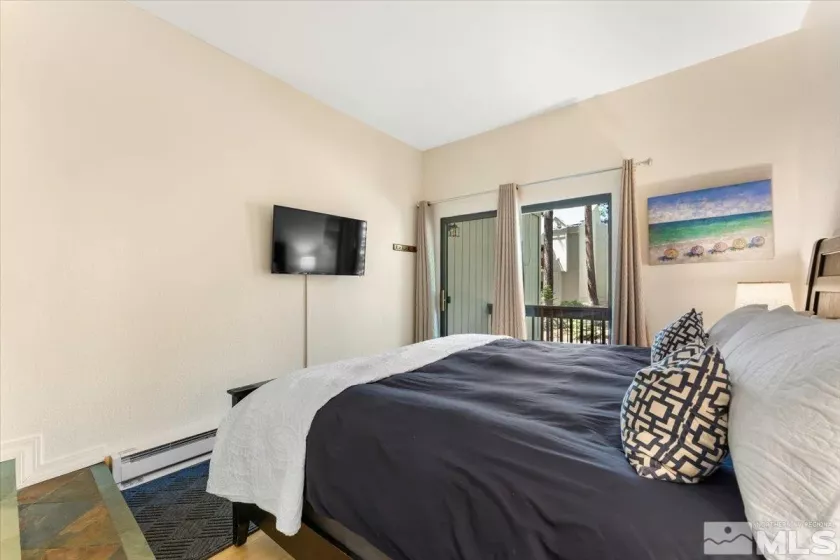 807 Alder, Incline Village, Nevada 89451, 2 Bedrooms Bedrooms, ,2 BathroomsBathrooms,Residential,Residential,Alder,240010382