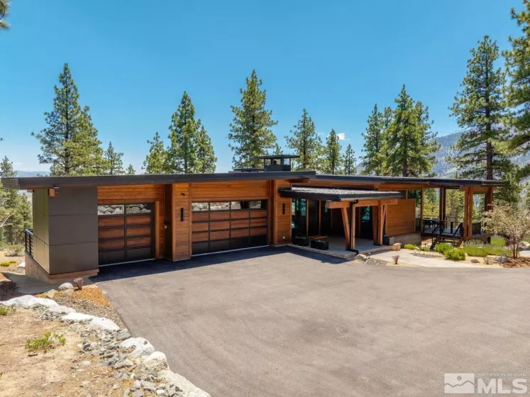 250 Swifts Station, Carson City, Nevada 89705, 4 Bedrooms Bedrooms, ,5 BathroomsBathrooms,Residential,Residential,Swifts Station,240009249