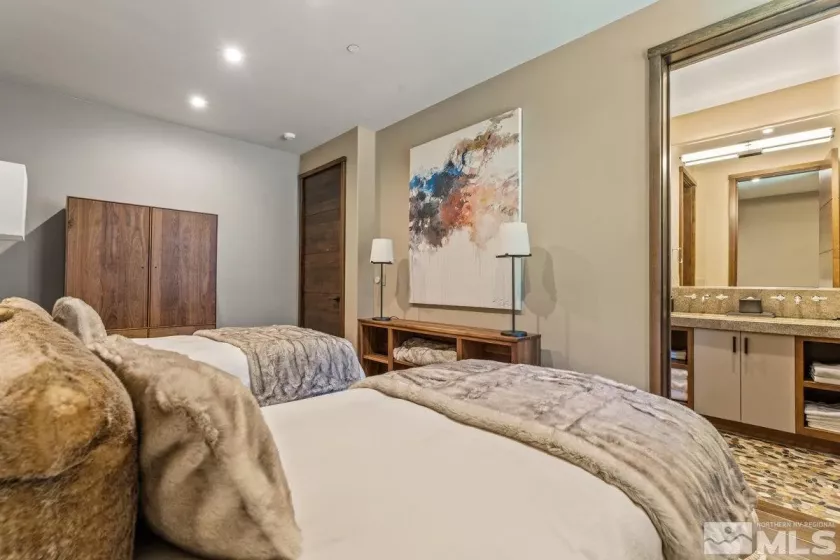 250 Swifts Station, Carson City, Nevada 89705, 4 Bedrooms Bedrooms, ,5 BathroomsBathrooms,Residential,Residential,Swifts Station,240009249