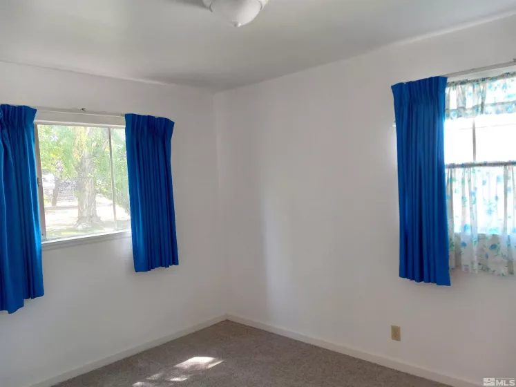 1945 4th, Sparks, Nevada 89431, 2 Bedrooms Bedrooms, ,1 BathroomBathrooms,Residential,Residential,4th,240009242