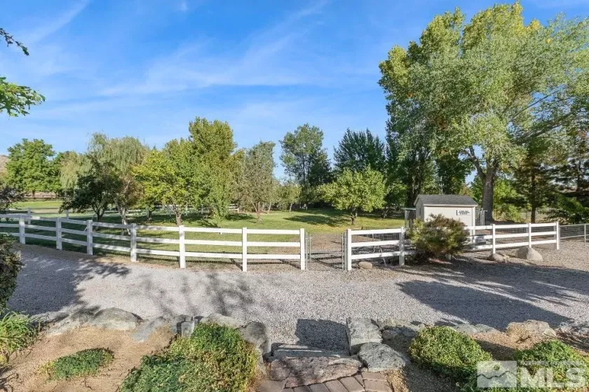 1965 Palmira, Reno, Nevada 89511, 4 Bedrooms Bedrooms, ,3 BathroomsBathrooms,Residential,Residential,Palmira,250002967