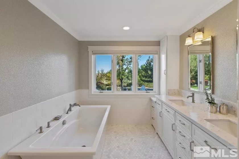 1965 Palmira, Reno, Nevada 89511, 4 Bedrooms Bedrooms, ,3 BathroomsBathrooms,Residential,Residential,Palmira,250002967