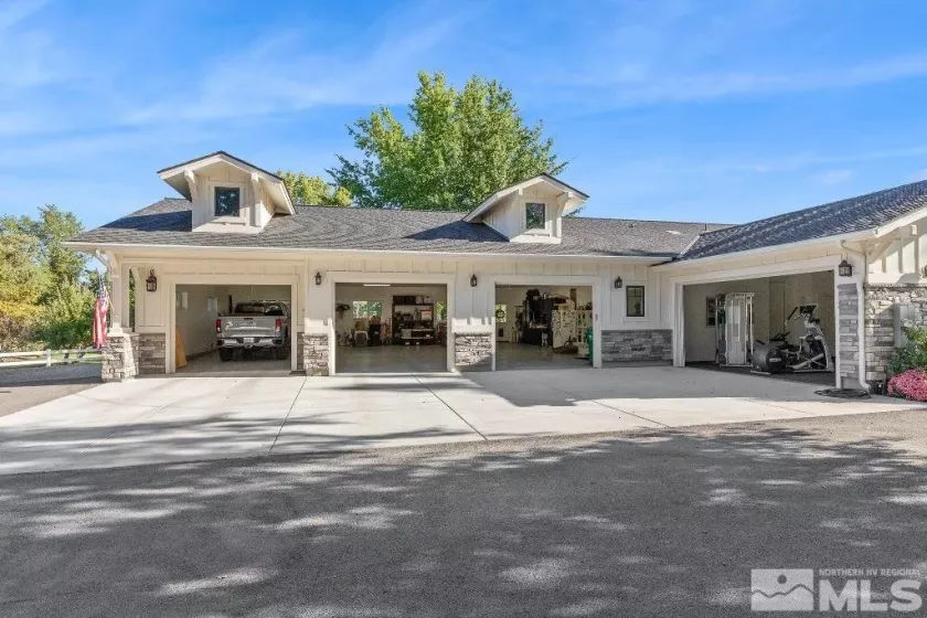 1965 Palmira, Reno, Nevada 89511, 4 Bedrooms Bedrooms, ,3 BathroomsBathrooms,Residential,Residential,Palmira,250002967
