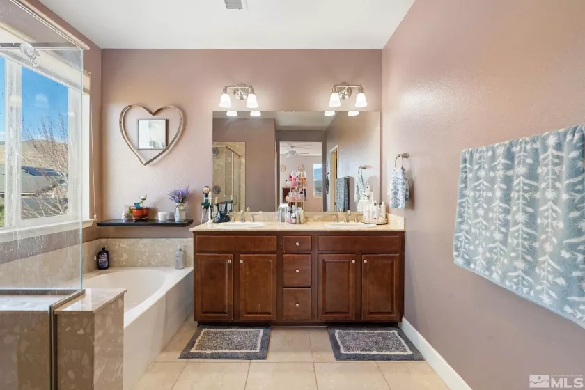 2780 Tobiano, Reno, Nevada 89521, 5 Bedrooms Bedrooms, ,4 BathroomsBathrooms,Residential,Residential,Tobiano,250002894