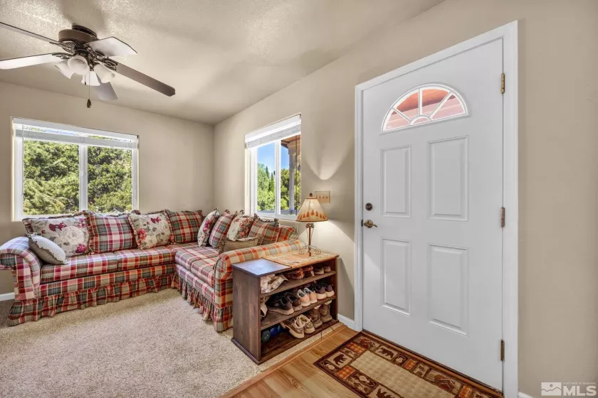 591 Pine Nut, Coleville, California 96107, 1 Bedroom Bedrooms, ,1 BathroomBathrooms,Residential,Residential,Pine Nut,250002943