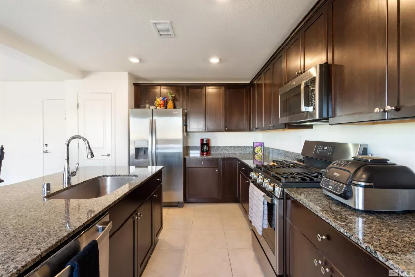 8982 Sagemoor, Reno, Nevada 89506, 3 Bedrooms Bedrooms, ,3 BathroomsBathrooms,Residential,Residential,Sagemoor,250002789