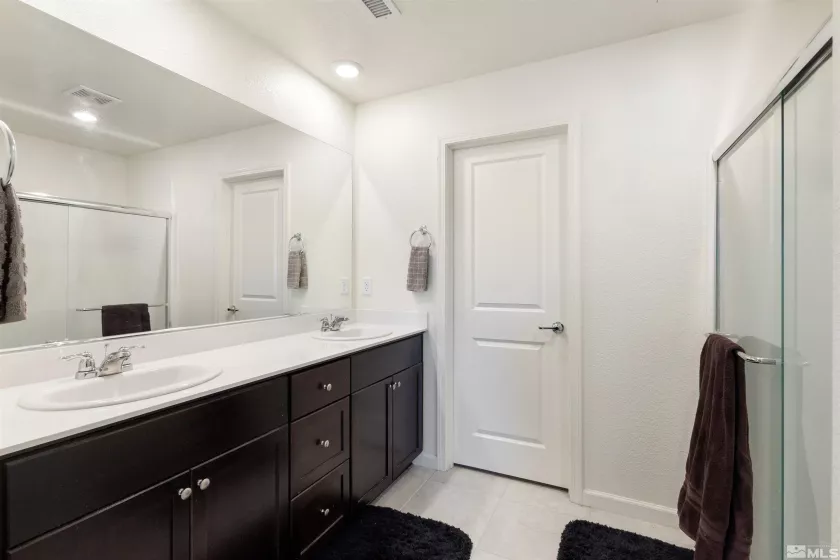 8982 Sagemoor, Reno, Nevada 89506, 3 Bedrooms Bedrooms, ,3 BathroomsBathrooms,Residential,Residential,Sagemoor,250002789