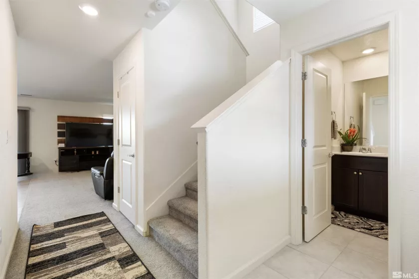 8982 Sagemoor, Reno, Nevada 89506, 3 Bedrooms Bedrooms, ,3 BathroomsBathrooms,Residential,Residential,Sagemoor,250002789
