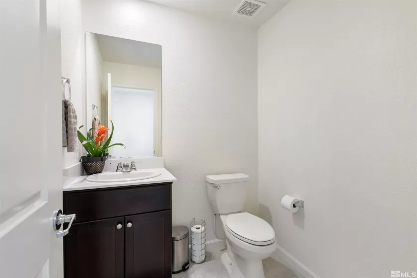 8982 Sagemoor, Reno, Nevada 89506, 3 Bedrooms Bedrooms, ,3 BathroomsBathrooms,Residential,Residential,Sagemoor,250002789