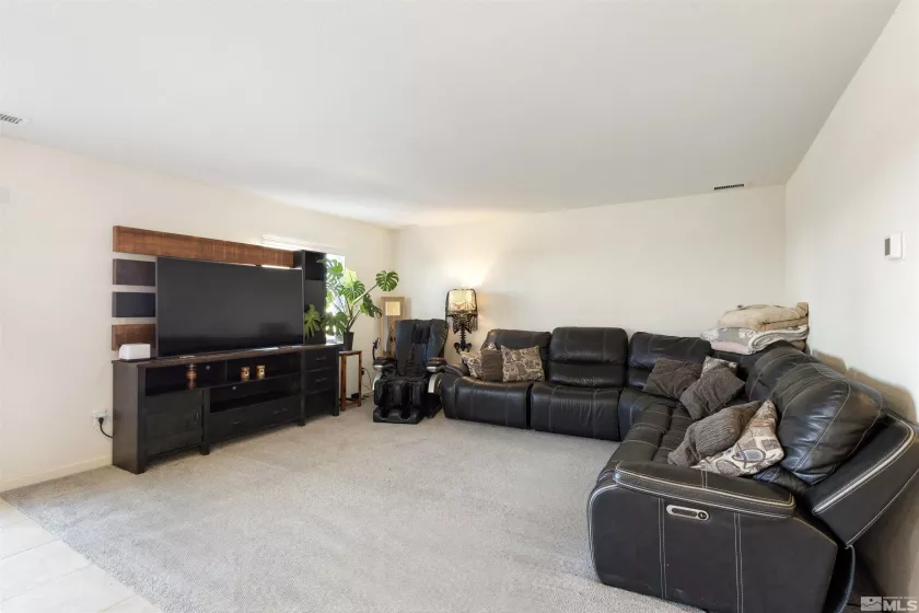 8982 Sagemoor, Reno, Nevada 89506, 3 Bedrooms Bedrooms, ,3 BathroomsBathrooms,Residential,Residential,Sagemoor,250002789