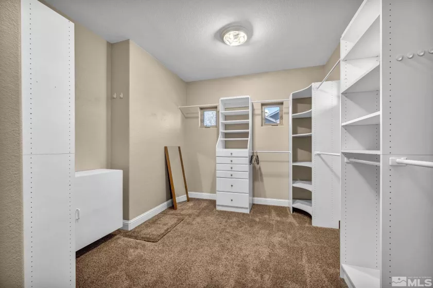 227 Earlham, Reno, Nevada 89511, 3 Bedrooms Bedrooms, ,4 BathroomsBathrooms,Residential,Residential,Earlham,250002788