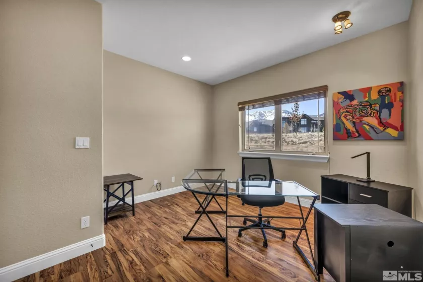 227 Earlham, Reno, Nevada 89511, 3 Bedrooms Bedrooms, ,4 BathroomsBathrooms,Residential,Residential,Earlham,250002788