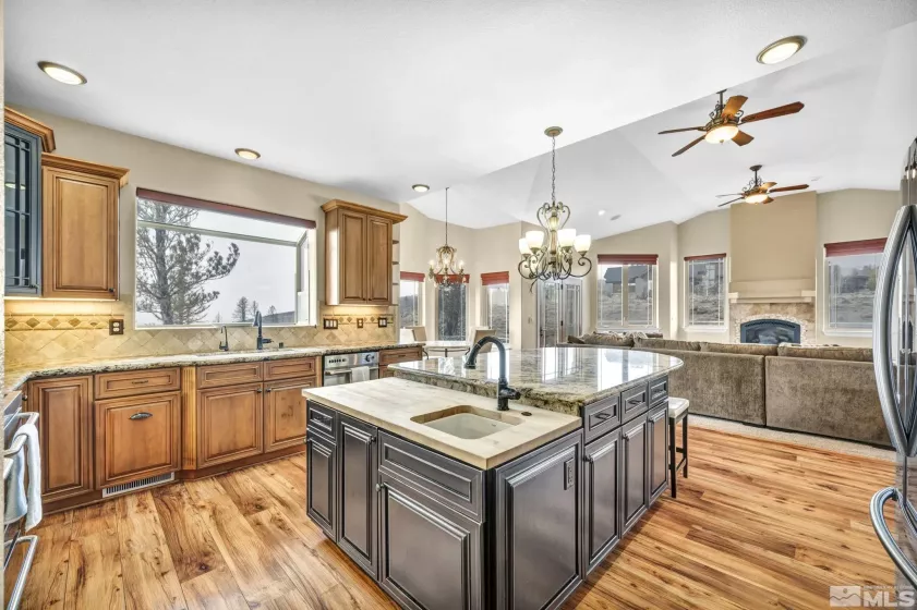 227 Earlham, Reno, Nevada 89511, 3 Bedrooms Bedrooms, ,4 BathroomsBathrooms,Residential,Residential,Earlham,250002788