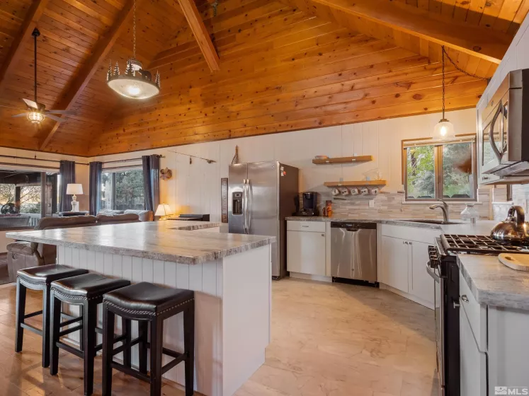 120442 US Highway 395, Topaz, California 96133, 3 Bedrooms Bedrooms, ,3 BathroomsBathrooms,Residential,Residential,US Highway 395,250002781