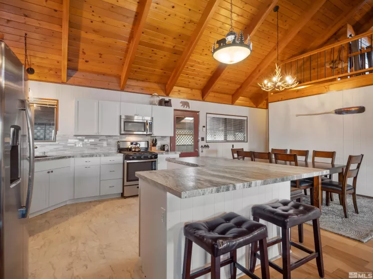 120442 US Highway 395, Topaz, California 96133, 3 Bedrooms Bedrooms, ,3 BathroomsBathrooms,Residential,Residential,US Highway 395,250002781