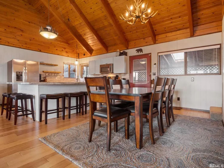 120442 US Highway 395, Topaz, California 96133, 3 Bedrooms Bedrooms, ,3 BathroomsBathrooms,Residential,Residential,US Highway 395,250002781