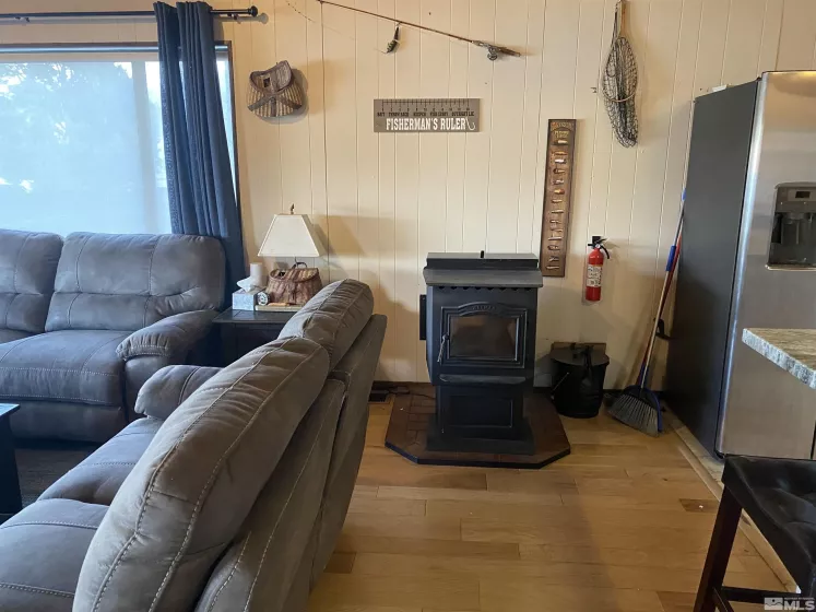 120442 US Highway 395, Topaz, California 96133, 3 Bedrooms Bedrooms, ,3 BathroomsBathrooms,Residential,Residential,US Highway 395,250002781