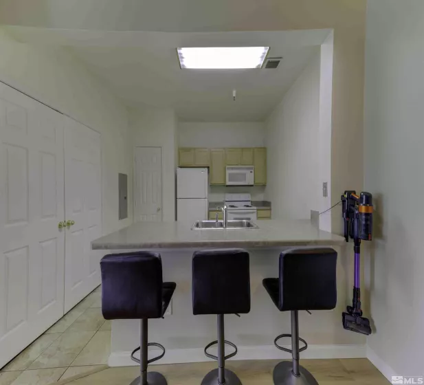 200 Talus, Reno, Nevada 89503, 2 Bedrooms Bedrooms, ,2 BathroomsBathrooms,Residential,Residential,Talus,250002765