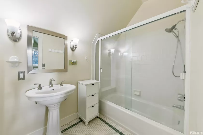 10860 Shay, Reno, Nevada 89511, 4 Bedrooms Bedrooms, ,5 BathroomsBathrooms,Residential,Residential,Shay,250002661