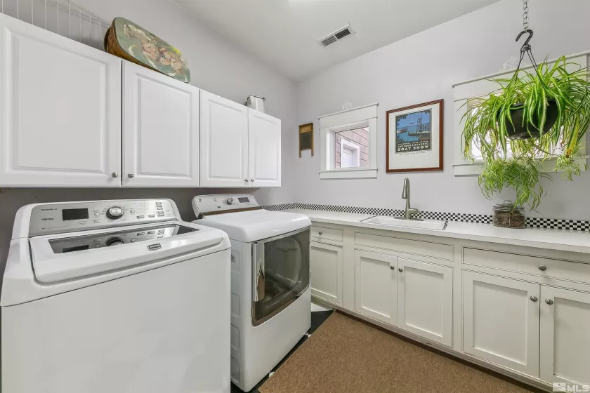 10860 Shay, Reno, Nevada 89511, 4 Bedrooms Bedrooms, ,5 BathroomsBathrooms,Residential,Residential,Shay,250002661