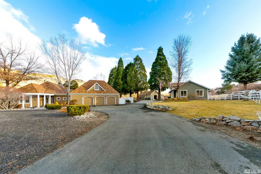10860 Shay, Reno, Nevada 89511, 4 Bedrooms Bedrooms, ,5 BathroomsBathrooms,Residential,Residential,Shay,250002661