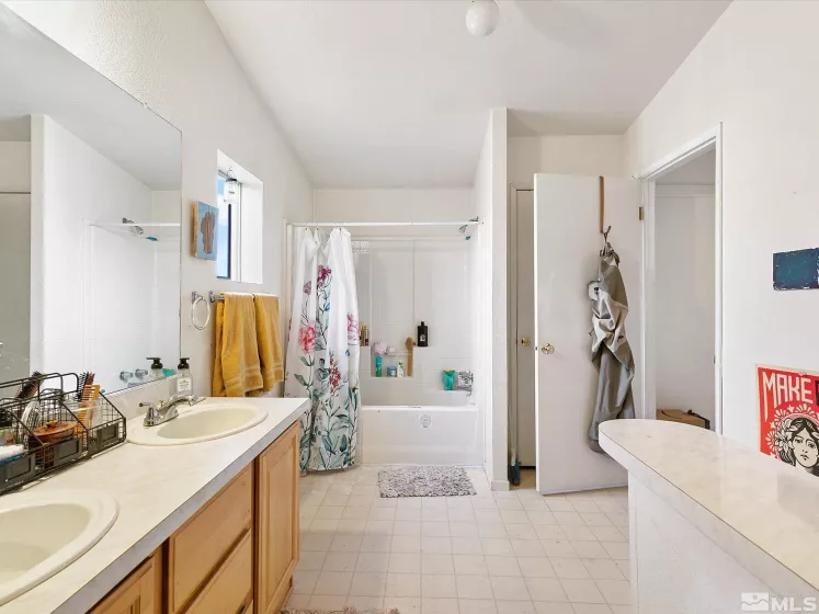 3867 Sapphire, Wellington, Nevada 89444, 3 Bedrooms Bedrooms, ,2 BathroomsBathrooms,Residential,Residential,Sapphire,250002655