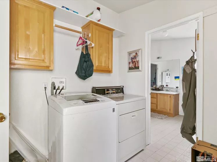 3867 Sapphire, Wellington, Nevada 89444, 3 Bedrooms Bedrooms, ,2 BathroomsBathrooms,Residential,Residential,Sapphire,250002655