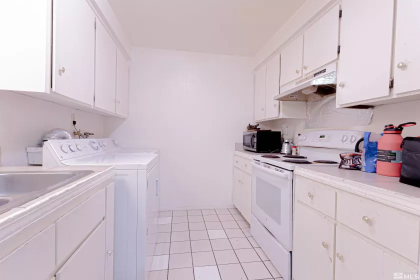 3400 Woodside, Carson City, Nevada 89701, 2 Bedrooms Bedrooms, ,1 BathroomBathrooms,Residential,Residential,Woodside,250002606