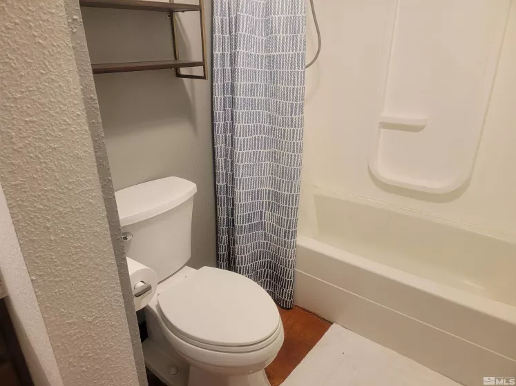 103 Vista Rafael, Reno, Nevada 89506, 1 Bedroom Bedrooms, ,1 BathroomBathrooms,Residential,Residential,Vista Rafael,250006207