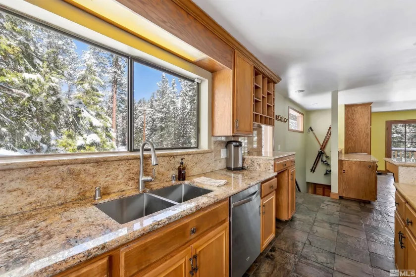 626 Canyon, Zephyr Cove, Nevada 89448, 5 Bedrooms Bedrooms, ,4 BathroomsBathrooms,Residential,Residential,Canyon,250003595