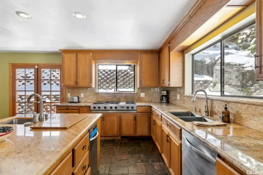 626 Canyon, Zephyr Cove, Nevada 89448, 5 Bedrooms Bedrooms, ,4 BathroomsBathrooms,Residential,Residential,Canyon,250003595