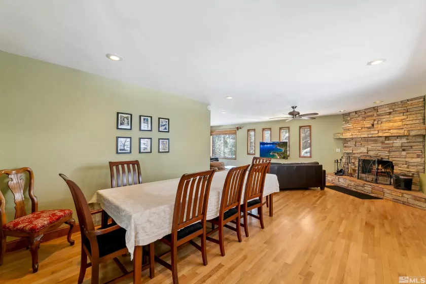 626 Canyon, Zephyr Cove, Nevada 89448, 5 Bedrooms Bedrooms, ,4 BathroomsBathrooms,Residential,Residential,Canyon,250003595