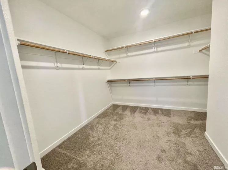 7253 Mustengo, Reno, Nevada 89506, 4 Bedrooms Bedrooms, ,3 BathroomsBathrooms,Residential,Residential,Mustengo,250003591
